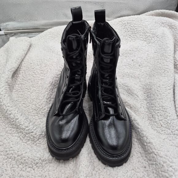 NEW Dolce Vita Women's Ranier Fashion Boot Black leather lug soles size 10 - Picture 4 of 7